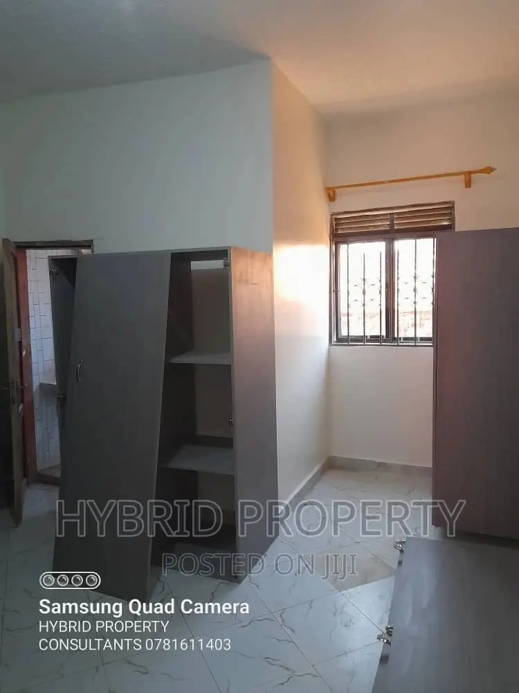 10bdrm Apartment in Kasubi~Kawaala Along, Rubaga for sale