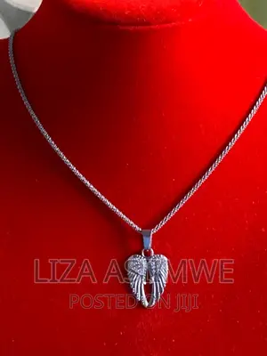 Simple Unisex Necklaces Available