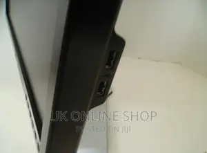Dell 2007WFP 20" Ultrasharp LCD Monitor W/4-Port USB Hub