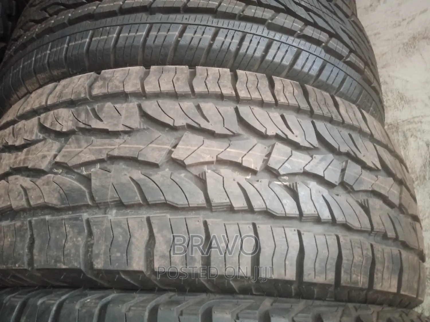 285/60r18 Brand New DUNLOP
