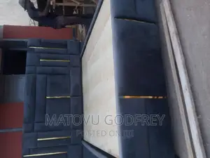 Grey 5*6 Bed