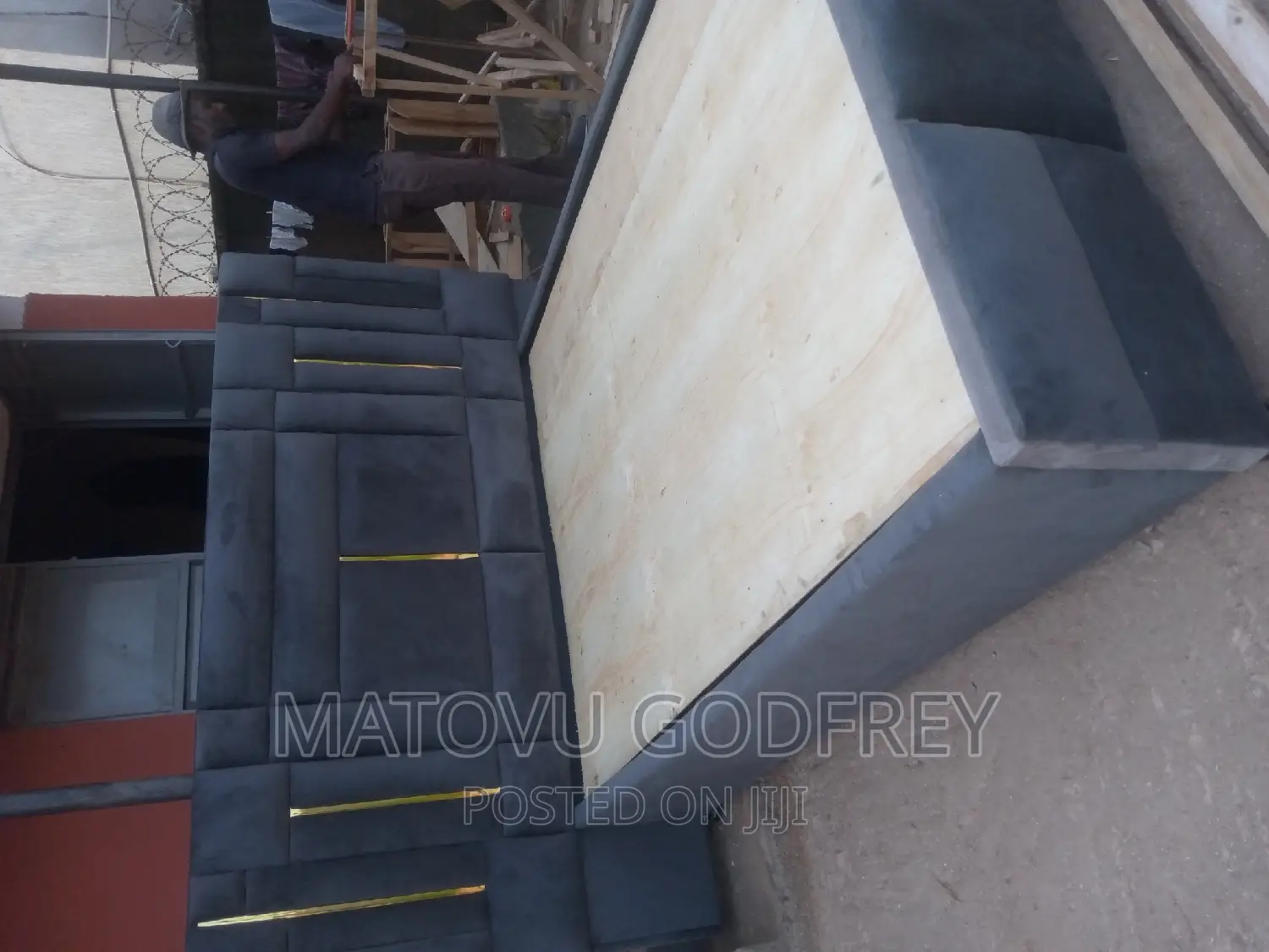 Grey 5*6 Bed