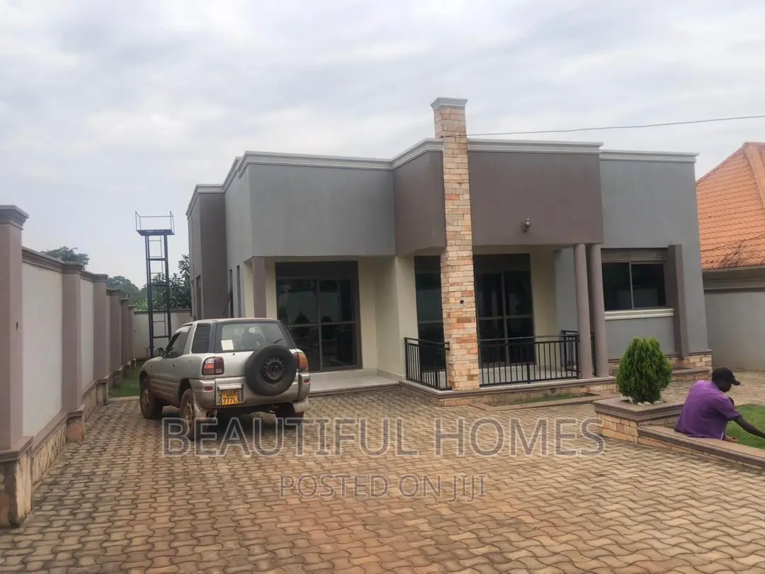 Furnished 4bdrm Bungalow in Kira for sale