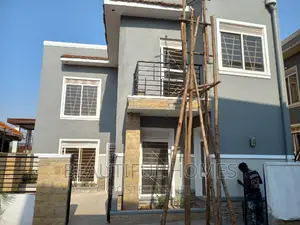 Furnished 4bdrm Duplex in Kira Mamerito Road for sale