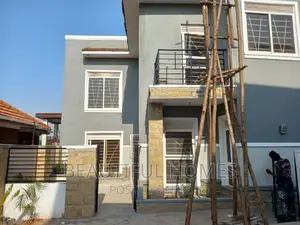 Furnished 4bdrm Duplex in Kira Mamerito Road for sale