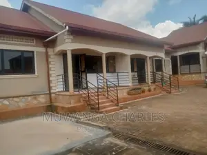 2bdrm House in Fs Properties Ltd, Central Division for rent