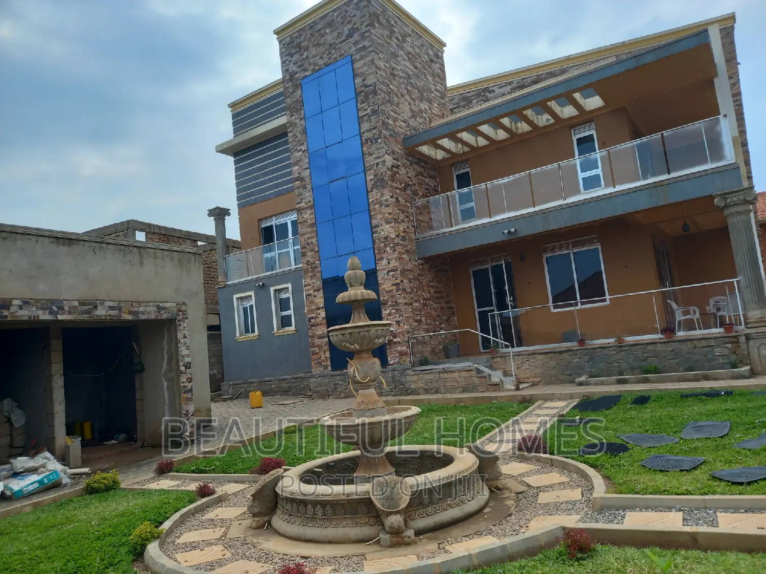 Furnished 6bdrm Mansion in Nakwero, Kira for sale