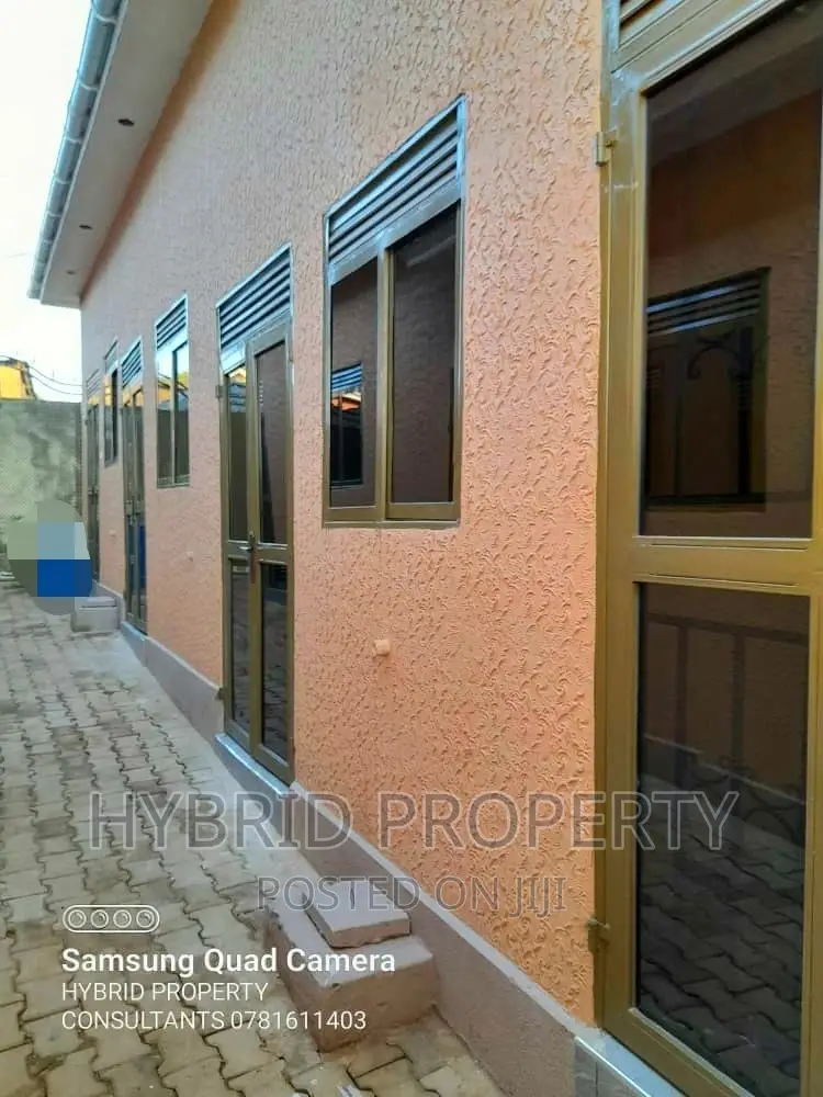 7bdrm Apartment in Kasubi~Kawaala Along, Rubaga for sale