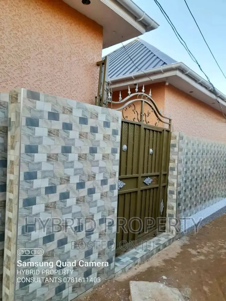 7bdrm Apartment in Kasubi~Kawaala Along, Rubaga for sale