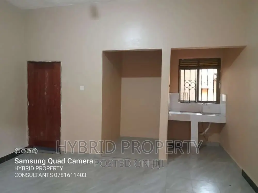 7bdrm Apartment in Kasubi~Kawaala Along, Rubaga for sale