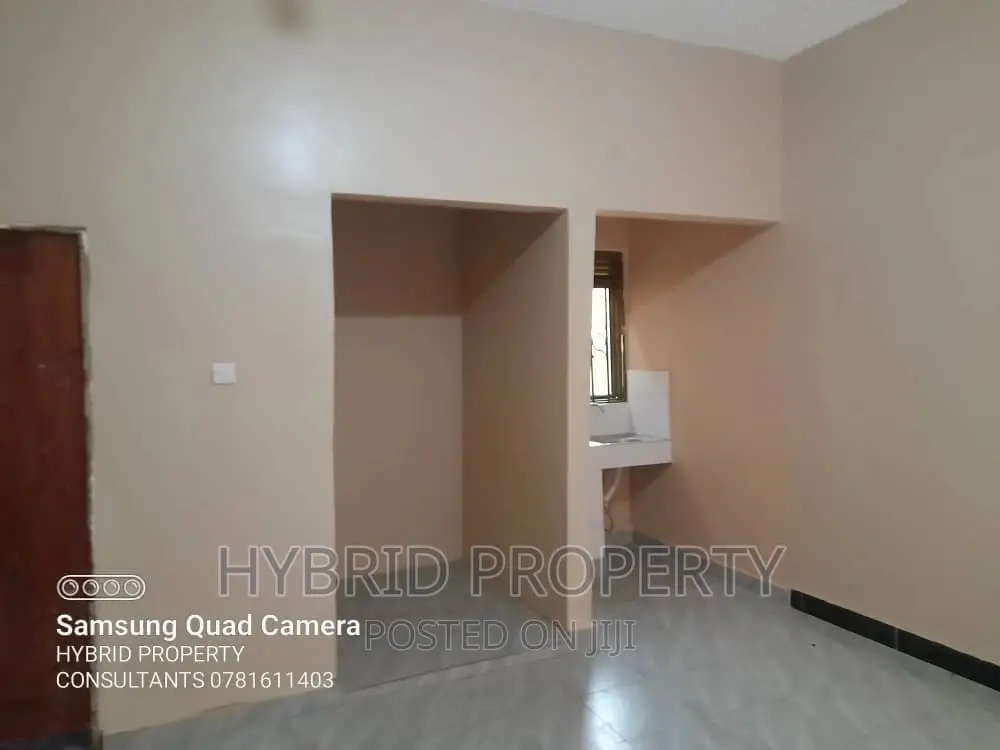 7bdrm Apartment in Kasubi~Kawaala Along, Rubaga for sale