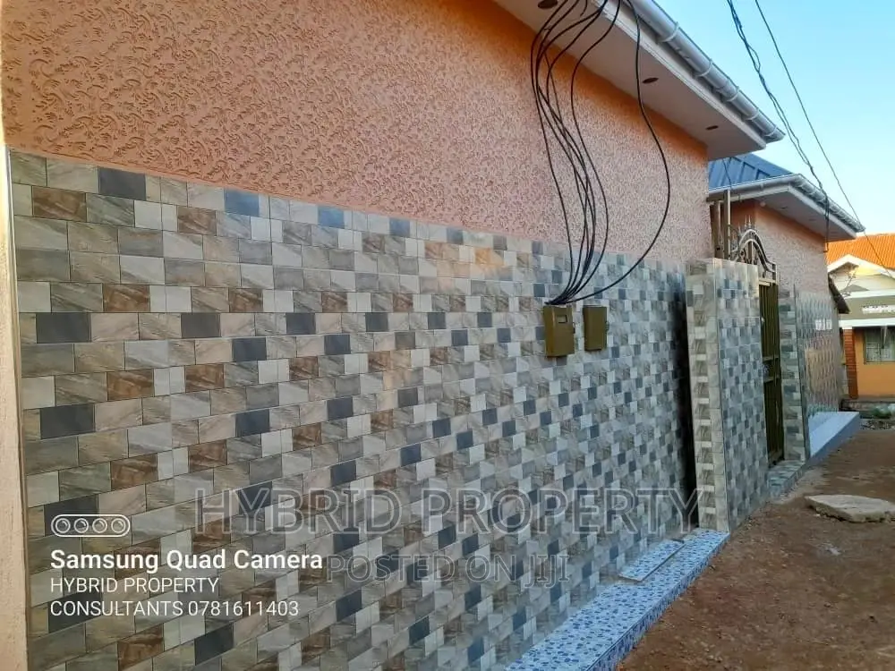 7bdrm Apartment in Kasubi~Kawaala Along, Rubaga for sale