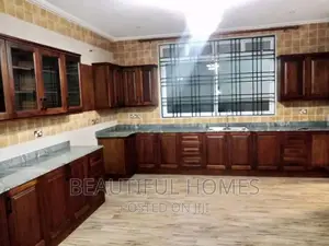 Furnished 7bdrm Mansion in Kigo Munyonyo Lake, Central Division