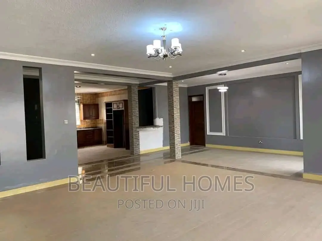 Furnished 7bdrm Mansion in Kigo Munyonyo Lake, Central Division