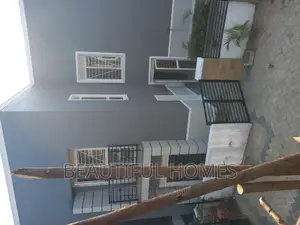 Furnished 4bdrm Duplex in Kira Tarmack, Central Division for sale