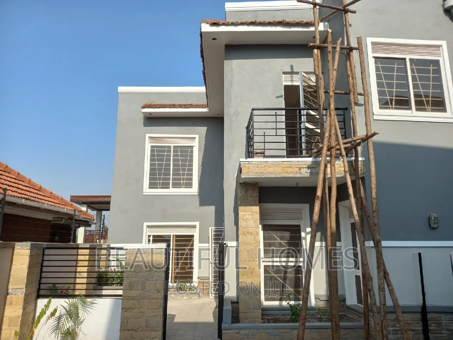 Furnished 4bdrm Duplex in Kira, Nakawa for sale