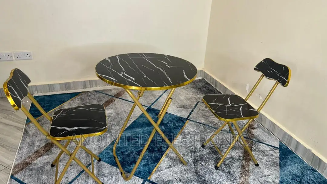 Foldable Unique Table