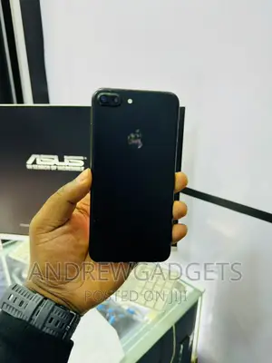 Apple iPhone 7 Plus 128 GB Black