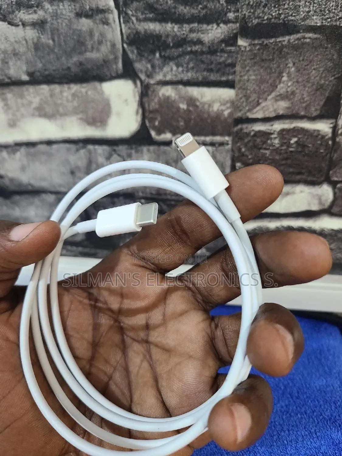 Original Apple USB C to Lightning Cable 1 Metre
