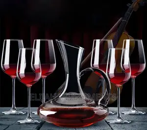 Glass Ware Decanter With 6 Glasses