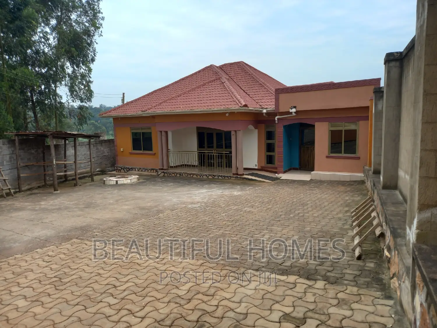 Furnished 4bdrm House in Nakwero, Kira for sale