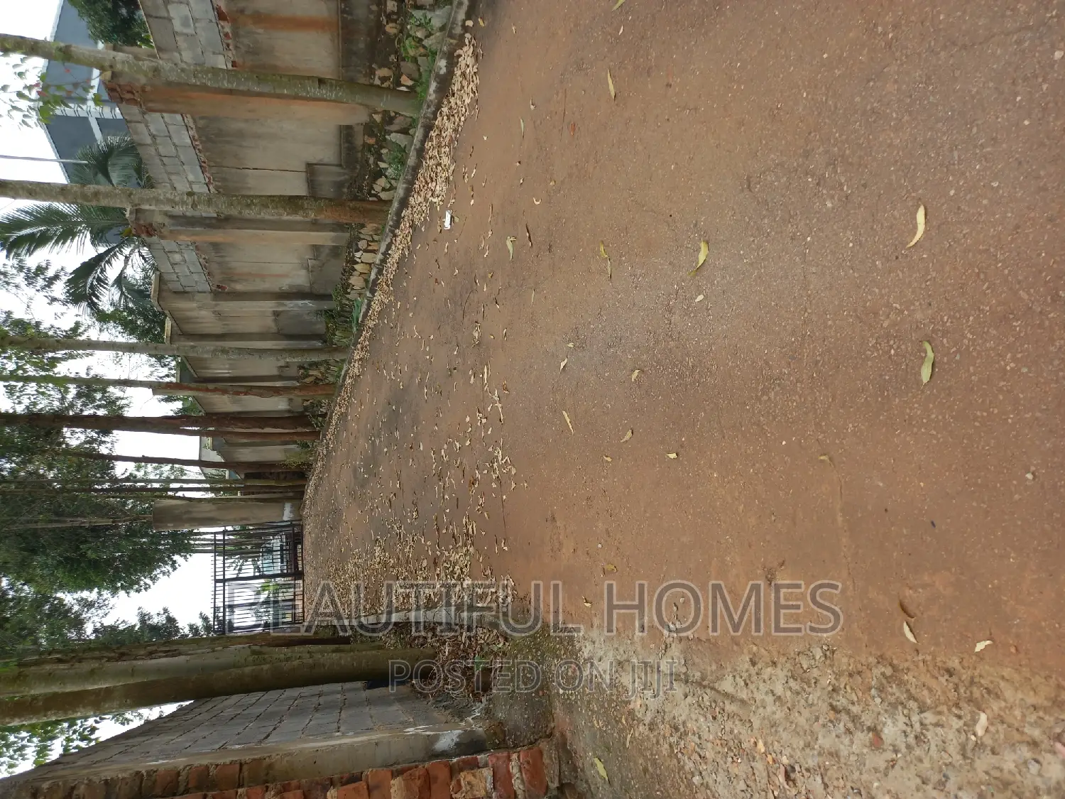 Furnished 4bdrm Maisonette in Nakwero, Kira for sale