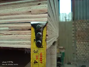 Photo - Plywood 24mm (8ft X 4ft X 24.5mm) [8' X 4' X 1"] Ply Wood