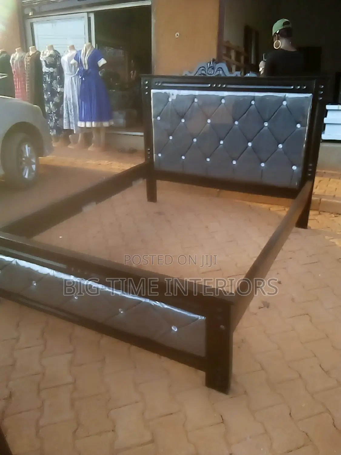 5*6 Gray Leather Bed