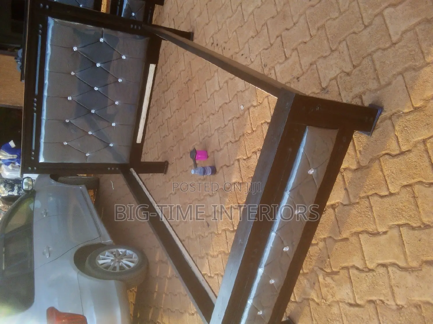 Strong 4*6 Gray Leather Bed