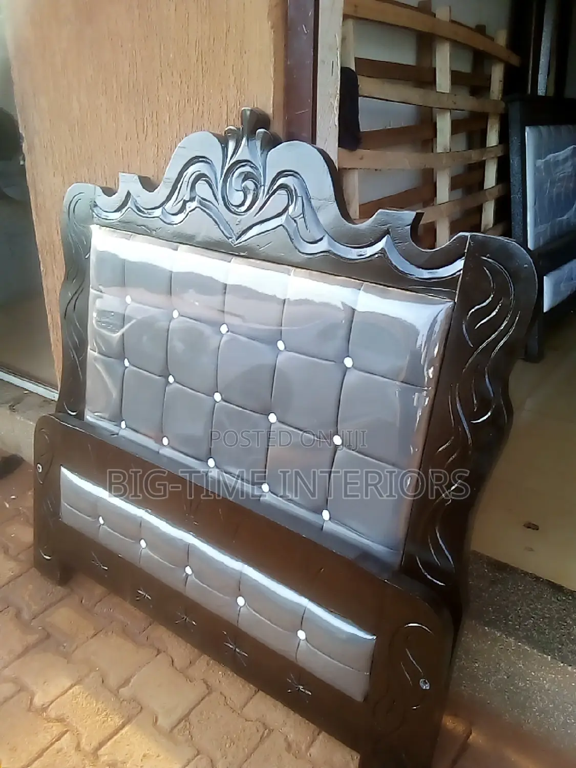 4by6 Leather Bed- Gray