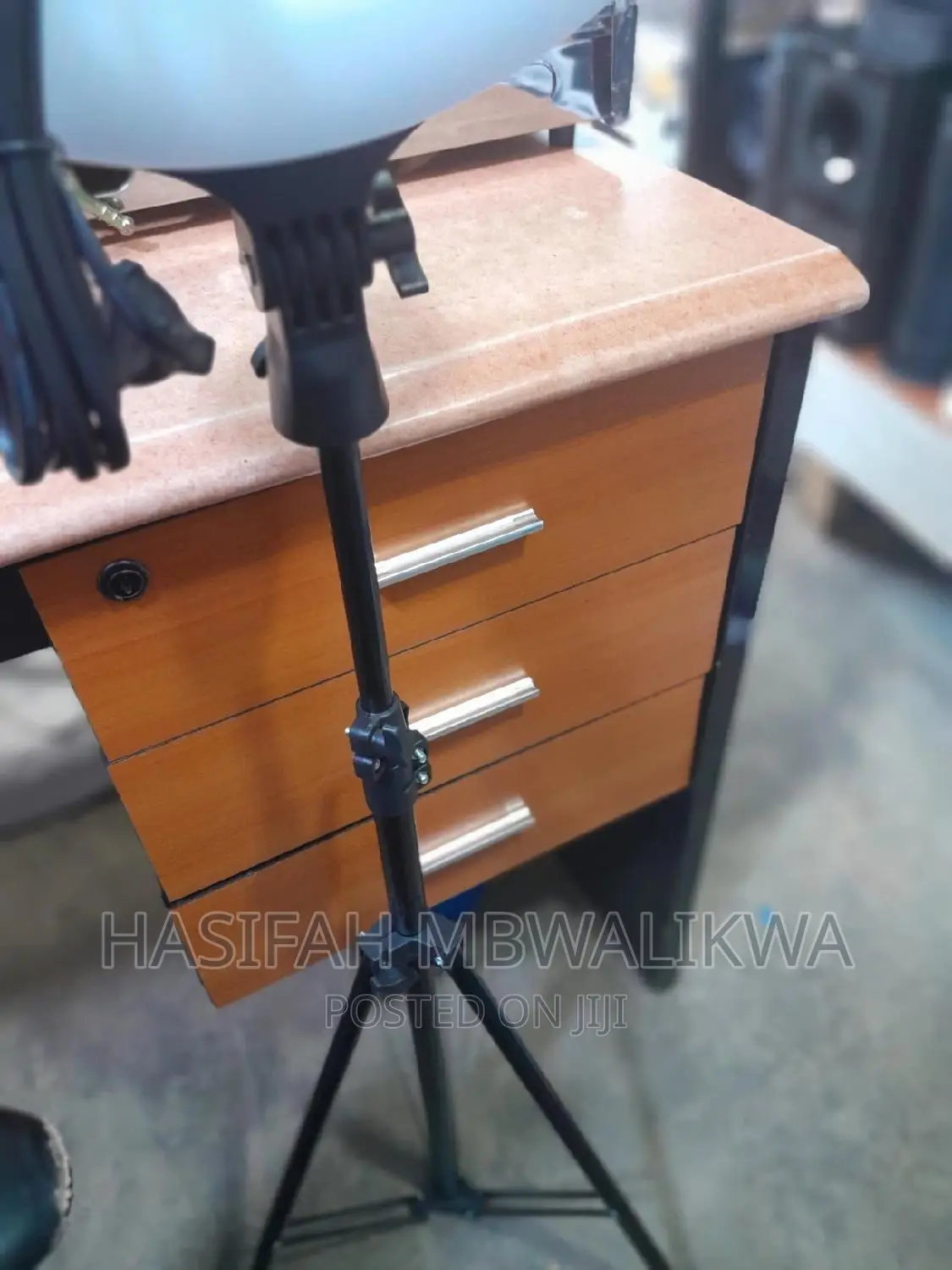14" Inch Ringlight for 3 Phones + 2 Metres Stand