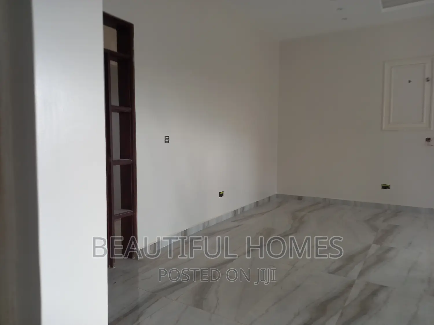 Furnished 6bdrm House in Kira for sale