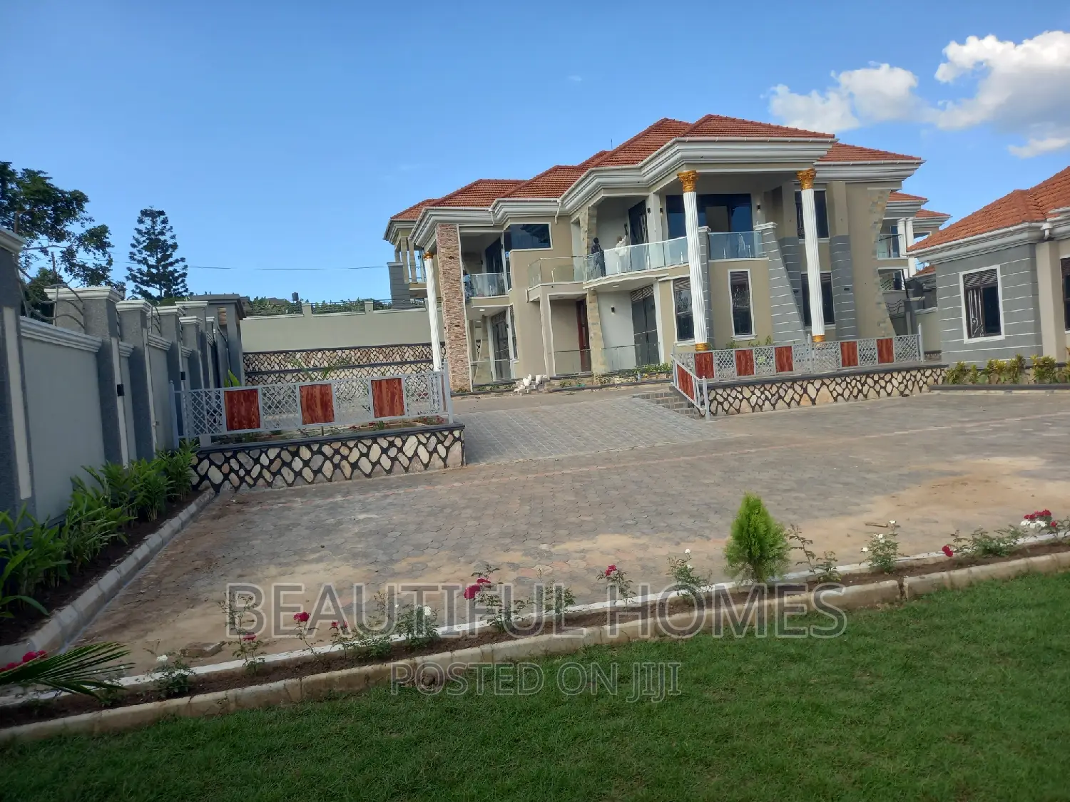 Furnished 6bdrm House in Kira for sale