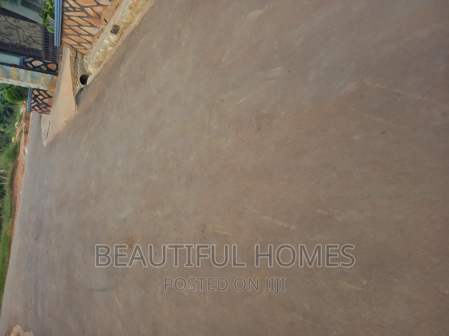 Furnished 6bdrm House in Kira for sale