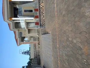 Furnished 6bdrm House in Kira for sale