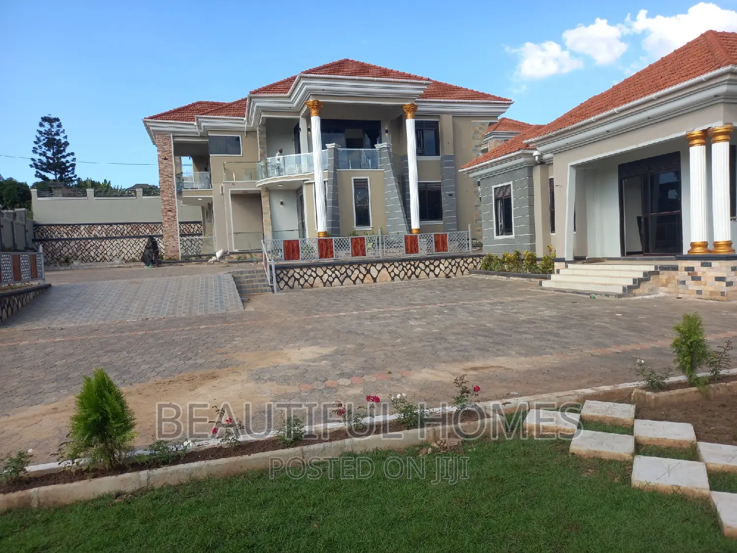 Furnished 6bdrm Mansion in Kira, Nakawa for sale