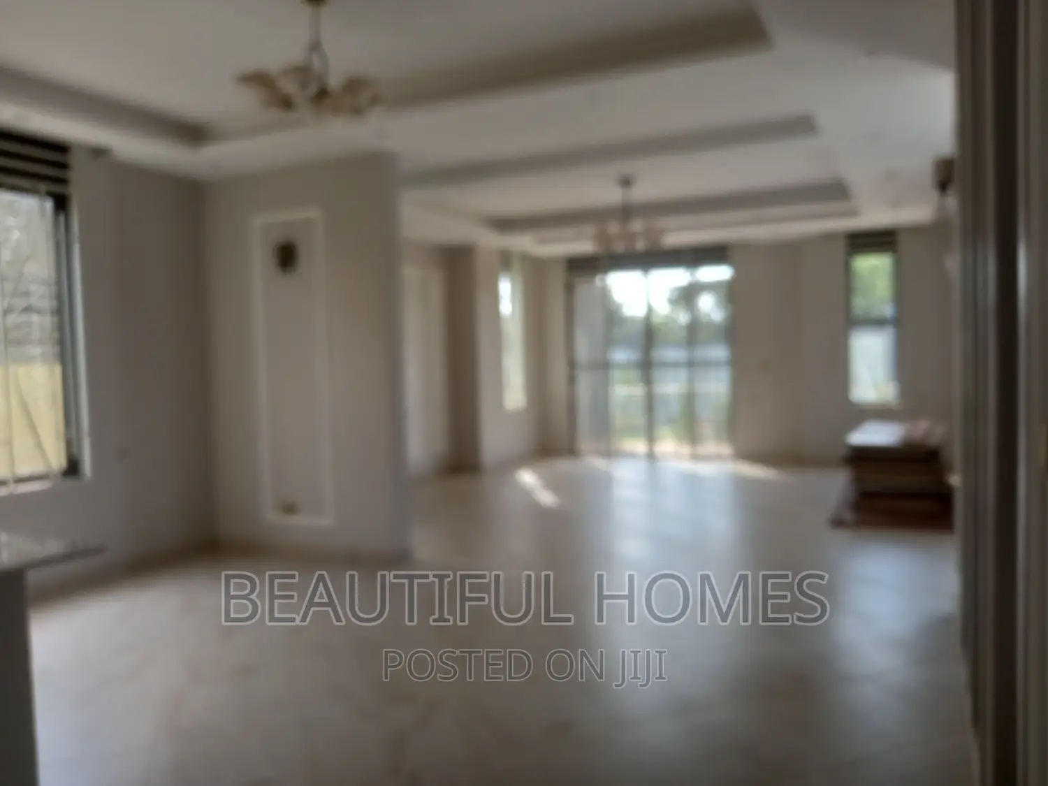 Furnished 6bdrm Mansion in Kira, Nakawa for sale