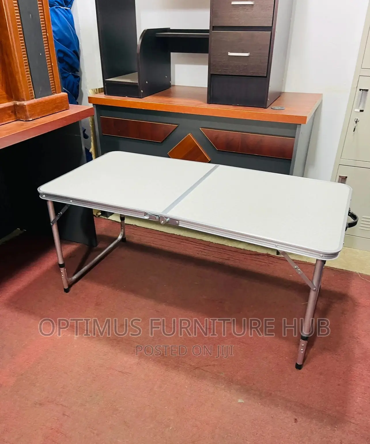 Adjustable Table
