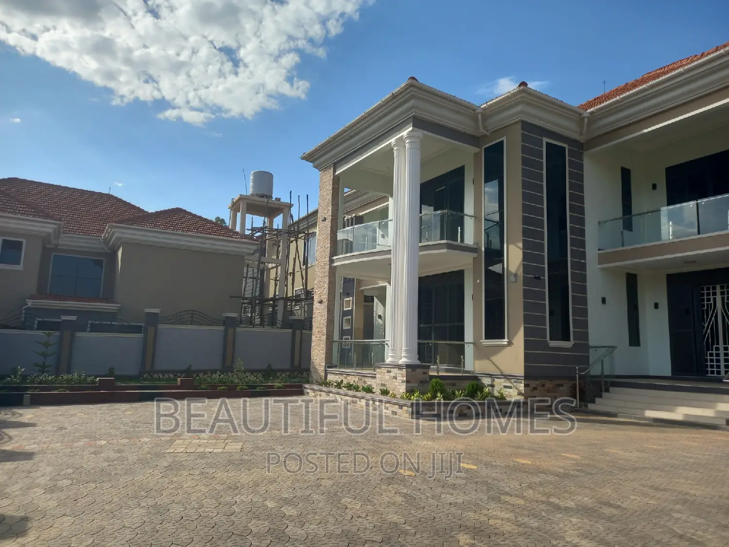 Furnished 6bdrm Mansion in Kira for sale
