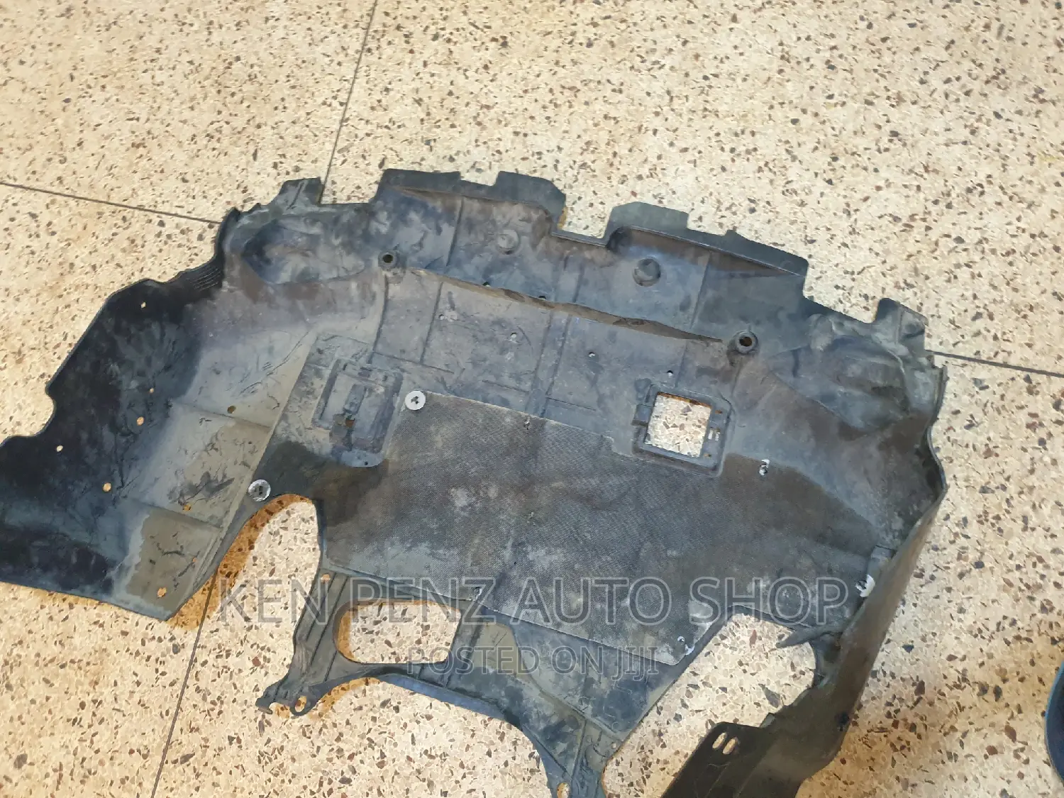 Subaru Impreza and Legacy Mud Splash Under Cover