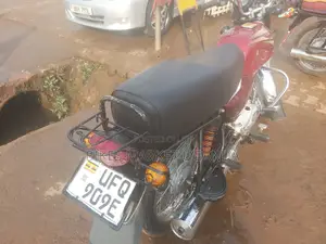 Bajaj Boxer 2022 Red