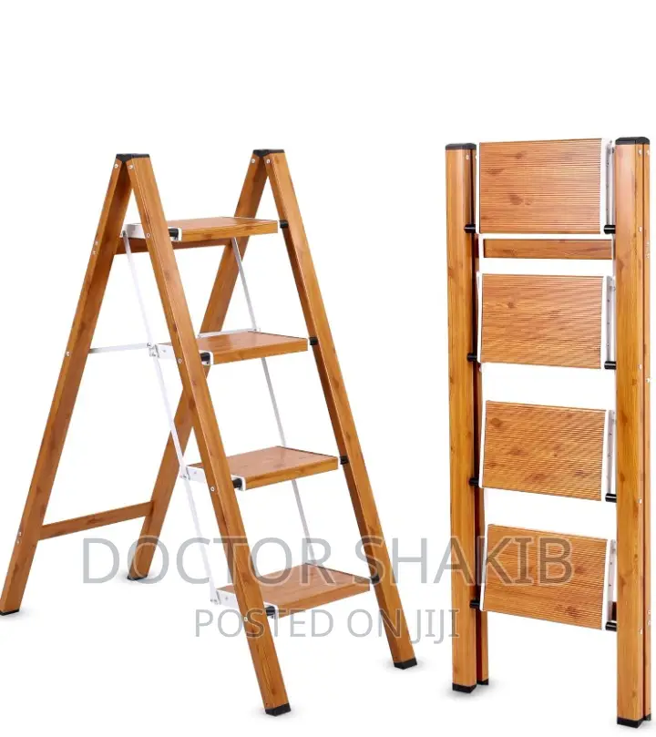 4 Steps Folding Step Ladder With Wide Non Slip Pedal