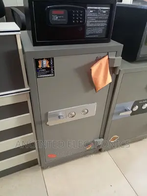 Safe Cash Box