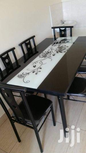 6seaters Dinner Table