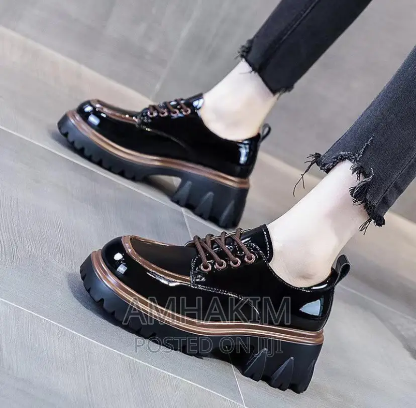 Classic Fancy Chunky Ladies Shoes in Stock