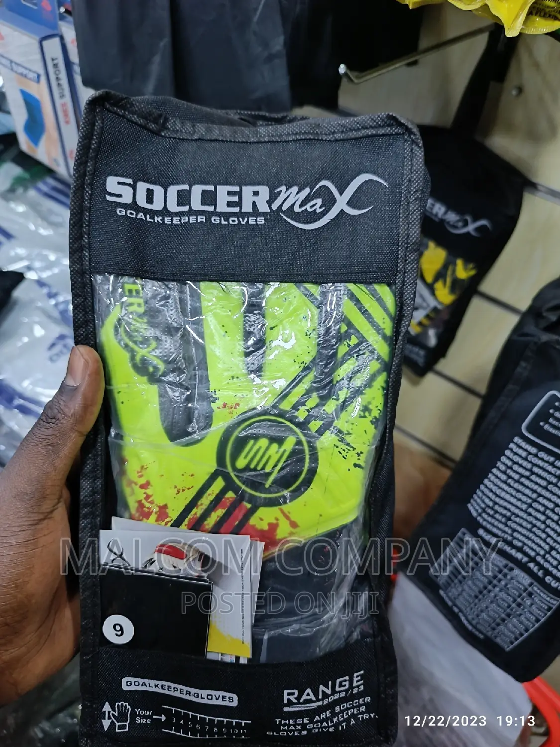 Soccer Max Goal Keeper Gloves