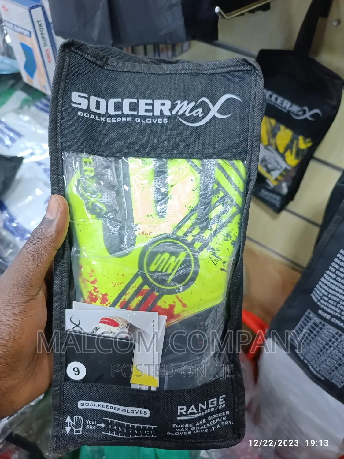 Soccer Max Goal Keeper Gloves