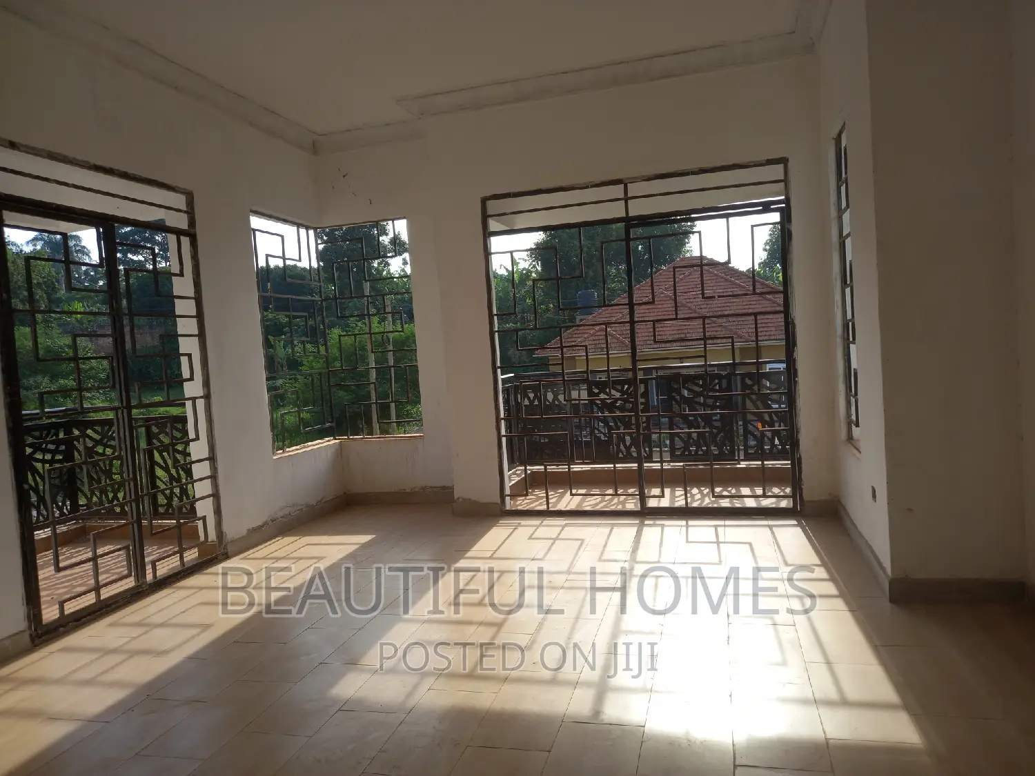 Furnished 4bdrm Duplex in Kira Mamerito Road for sale
