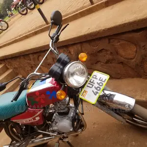 Bajaj Boxer 2021 Red