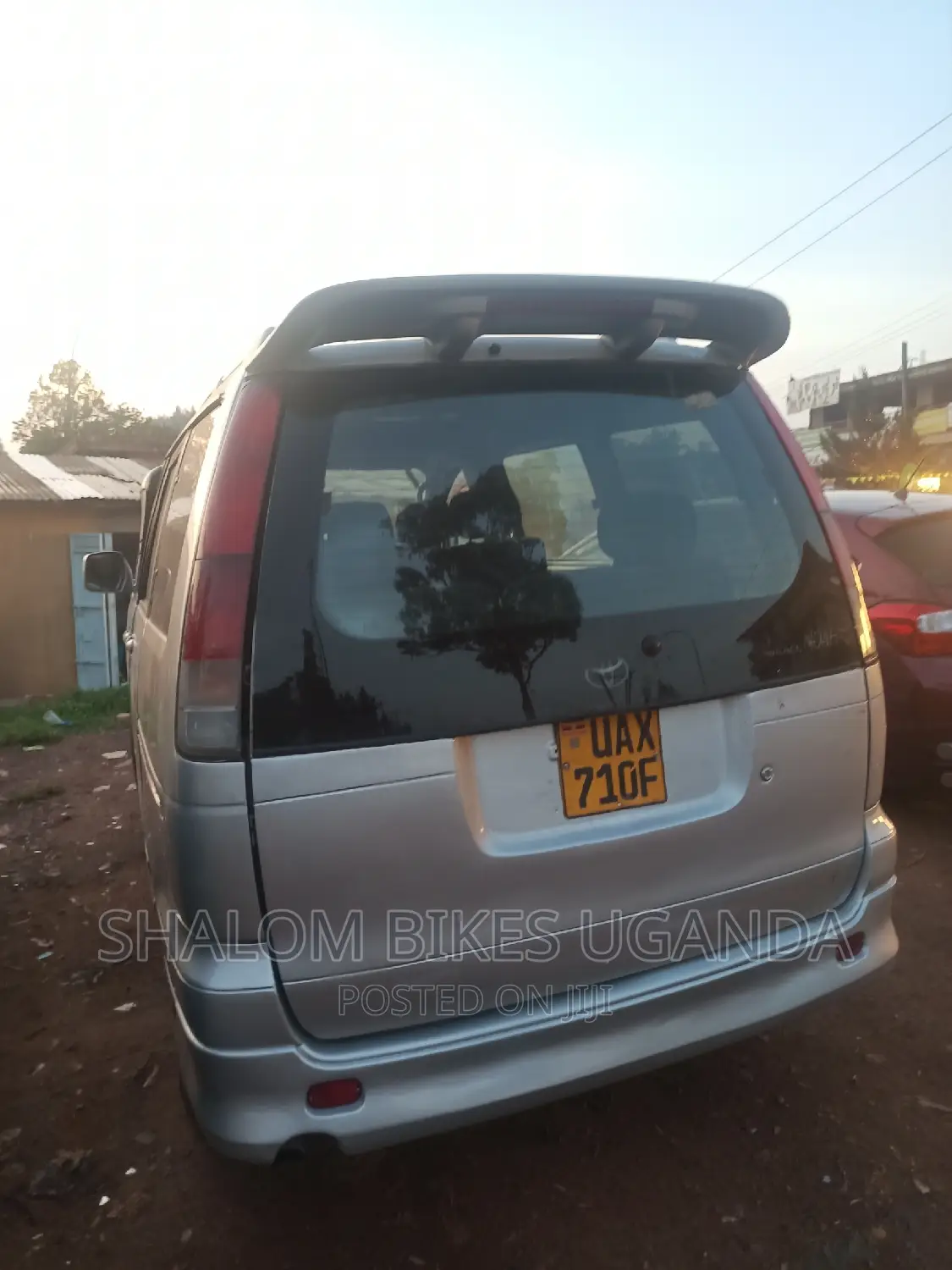 Toyota Noah 2003 Silver